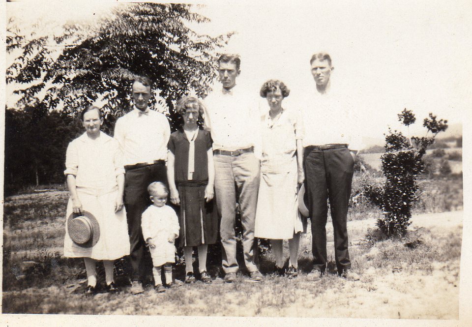 George__Arta__Irene__Landrum__Wilma__Louie__Charles_E..jpg