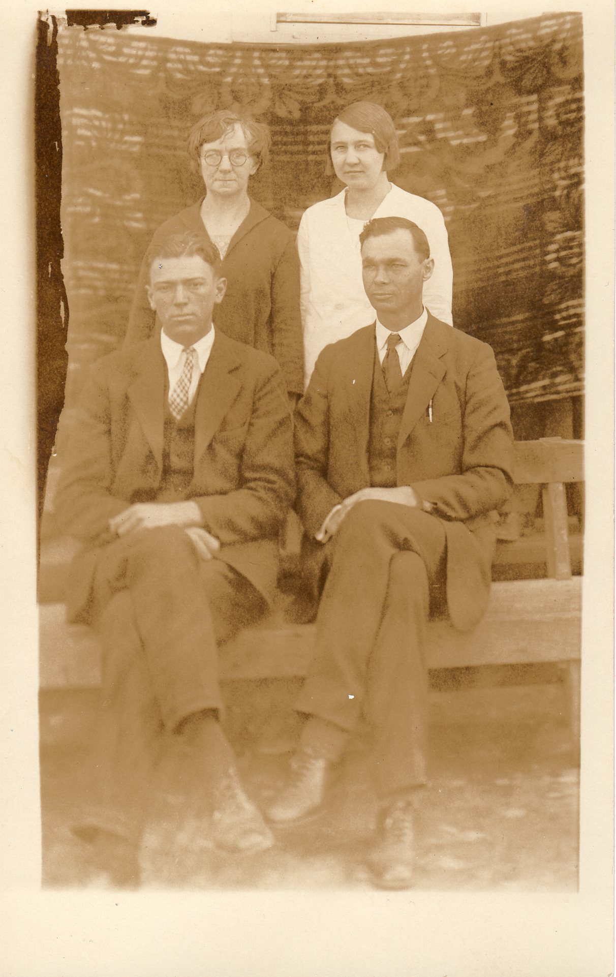 George__Arta__Irene__Landrum__Wilma__Louie__Charles_E..jpg