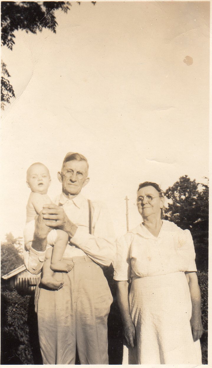 George__Arta__Irene__Landrum__Wilma__Louie__Charles_E..jpg